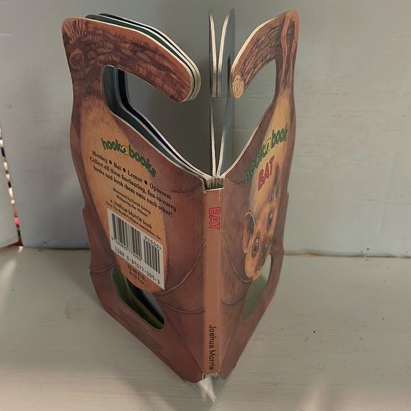 NWOT Vintage Reader’s Digest Collection hooka book Bats hardcover board book - Picture 3 of 10